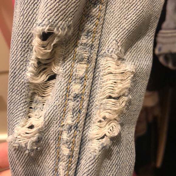 Distressed jean jacket - Picture 6 of 8